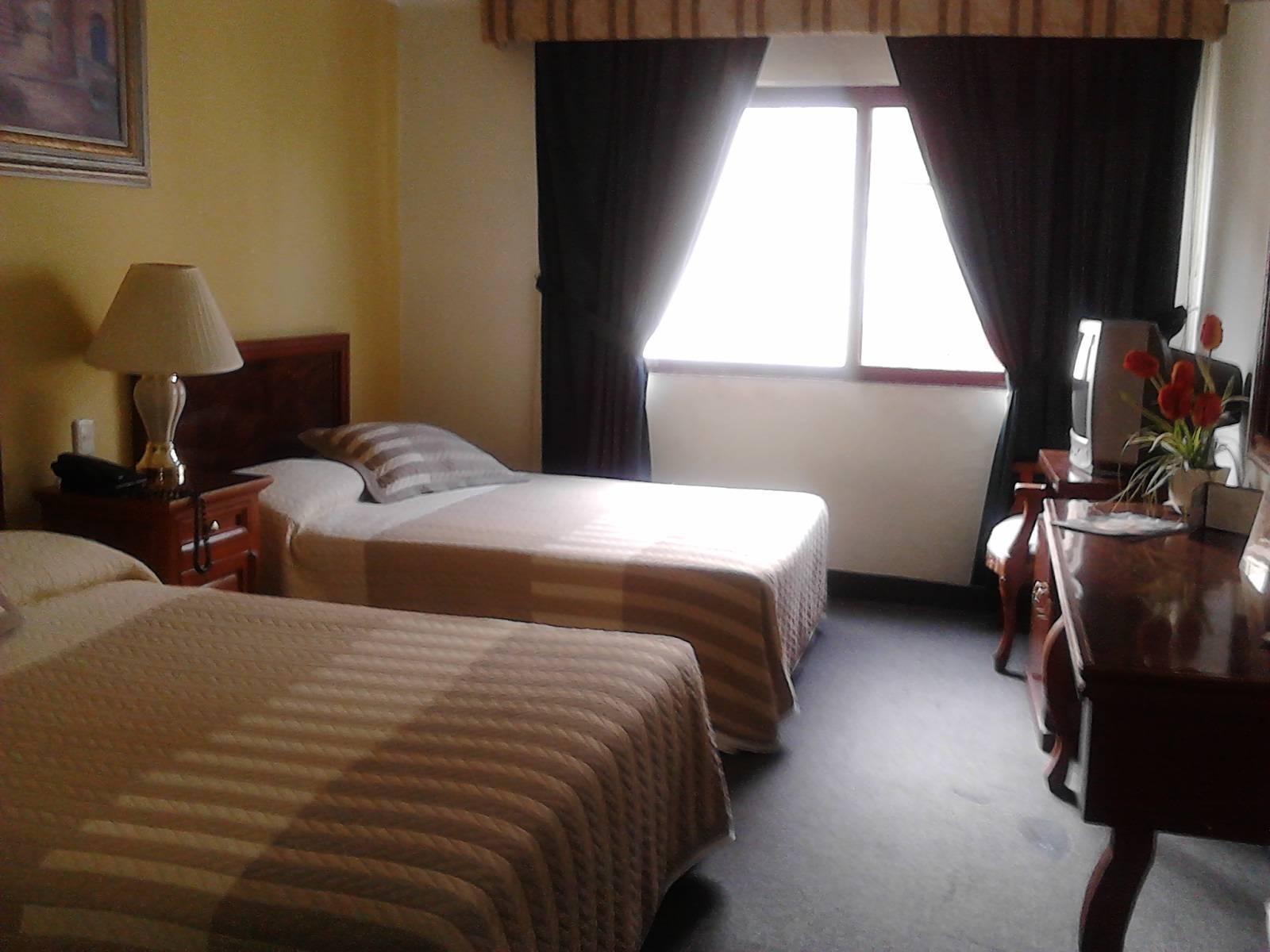 Hotel Las Pergolas 과달라하라 외부 사진